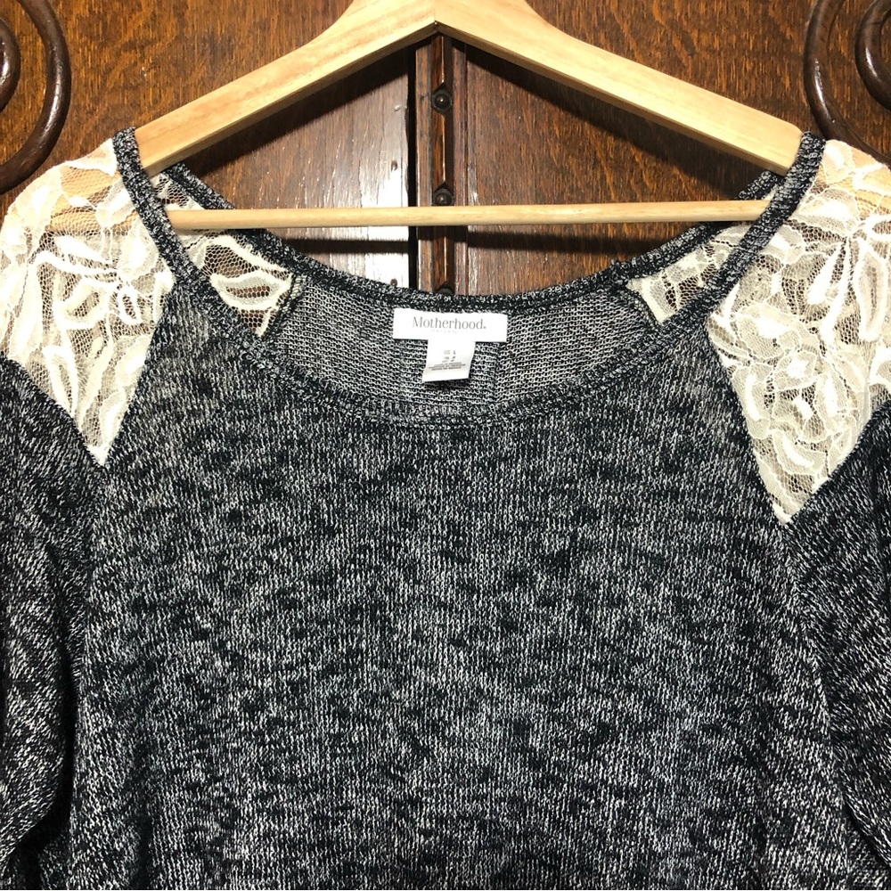 MOTHERHOOD Maternity Knit Lace Shoulder Top Sz L